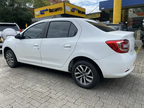 Renault Logan 1.6 Zen Mecánico