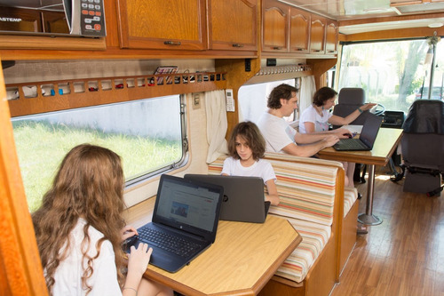 Imagem 14 de 15 de Motorhome Turiscar Riviera 1100 9,60m 1990 Vw11160 8 Pessoas