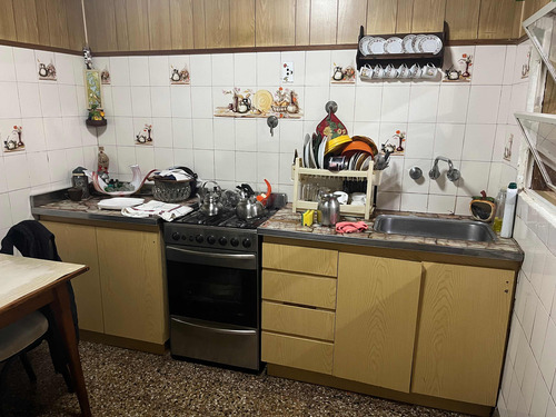 Hermosa Casa 5 Ambientes En Venta *mataderos*