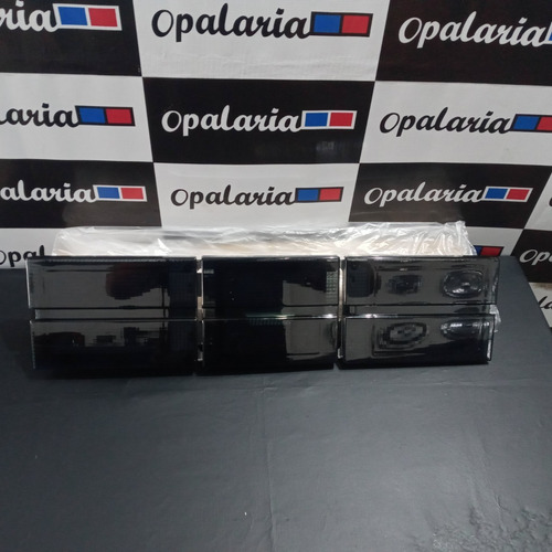Imagem 2 de 6 de Extensão Lanterna Traseira Opala Até 1992 Fumê