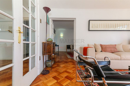 Casa En Venta De 5 Dorm. En Las Condes