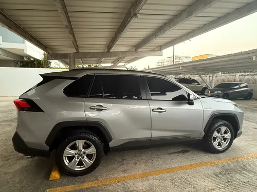 Toyota RAV4 2.5 Xle Hev 4X4 Cvt