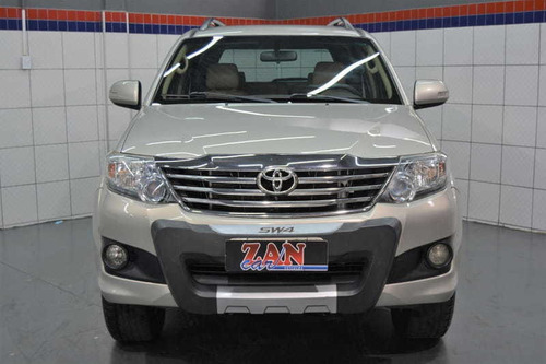 Imagem 2 de 15 de Toyota Hilux Sw4 Sr 4x2 2.7 Aut 2013 5 Lugares