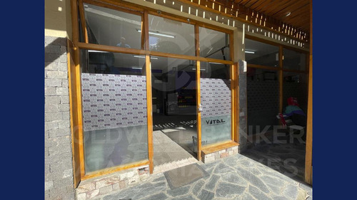 Venta Local Comercial De 62m2 Sobre La Avenida Principal Galería Bernas El Cruce Villa La Angostura