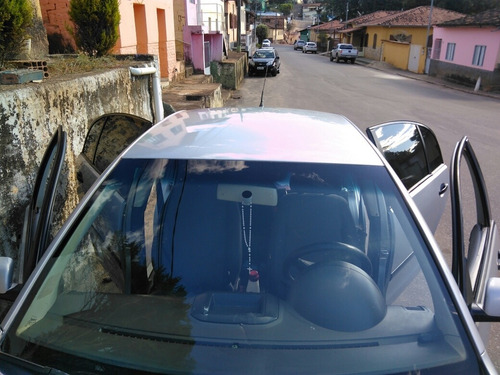 Volkswagen Polo Sedan 2004 1.6 4p