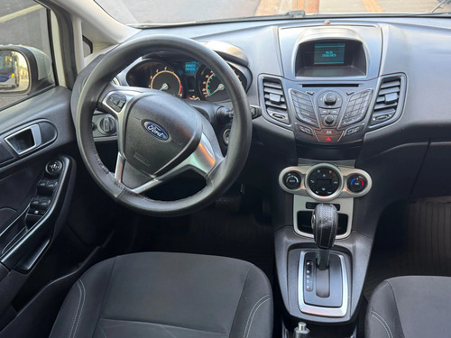 Ford Fiesta 1.6 SE HATCH 16V FLEX 4P POWERSHIFT
