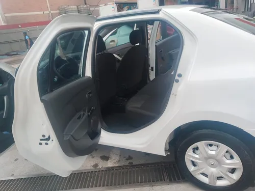 Renault Logan 1.6 Dynamique