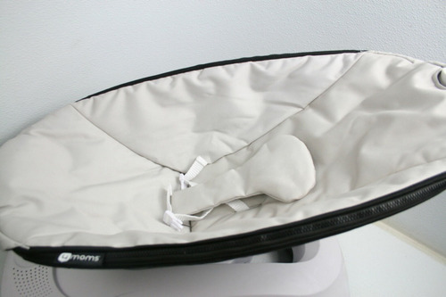 Imagen 2 de 5 de Mecedora Columpio Para Bebé 4moms Rockaroo
