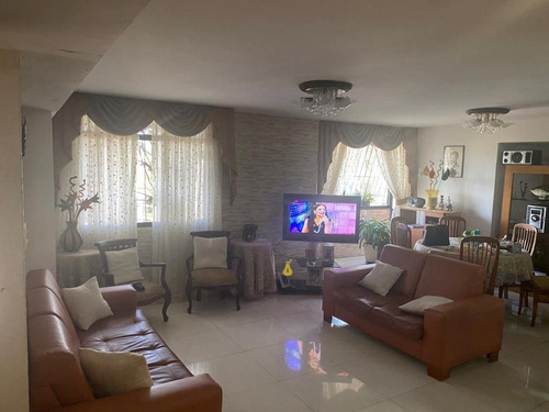 Se Vende Apartamento 90m2 Maripérez