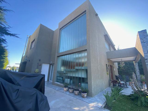 Casa En Santa Teresa, Villanueva