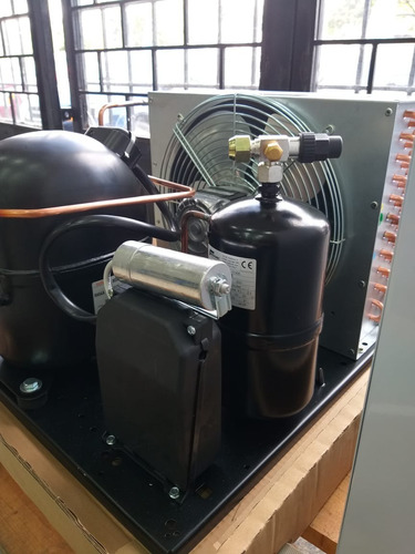 Imagen 4 de 5 de Unidad Condensadora 1.5 Hp Cubigel 220v R404 Media/baja