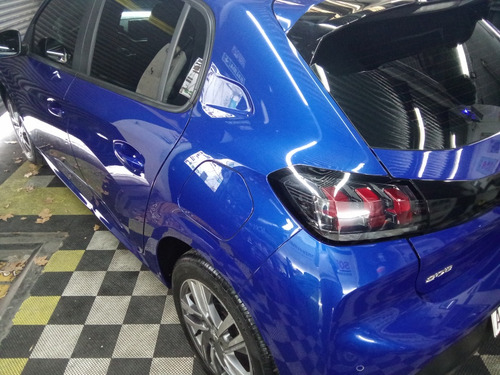 Peugeot 208 1.6 Feline Tiptronic