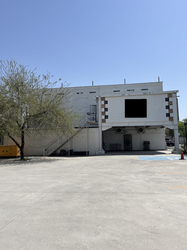 Edificio Comercial Operando En Venta En Centro De Apodaca
