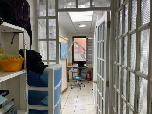 Oficina De 50 M2, 5 Privados , Calle Independencia, Valdivia