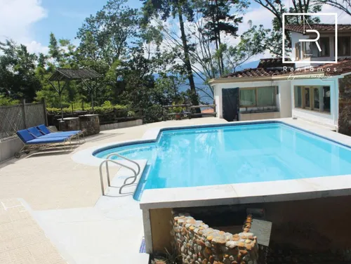 Casa En Arriendo En Loma Del Chocho. Cod A10810