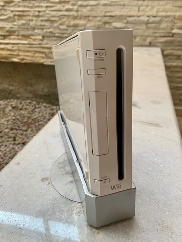 Imagen 3 de 5 de Nintendo Wii 512MB Standard color blanco