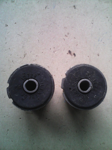 Imagen 3 de 5 de Buje Meseta Superior Dodge Ram 1500/2500/3500 4x4 94-98