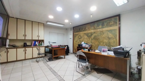 Arriendo Oficina Comercial Varios Usos Cocina Baños Santiago