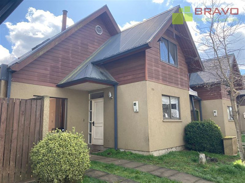 Arriendo Casa En Condominio, Temuco