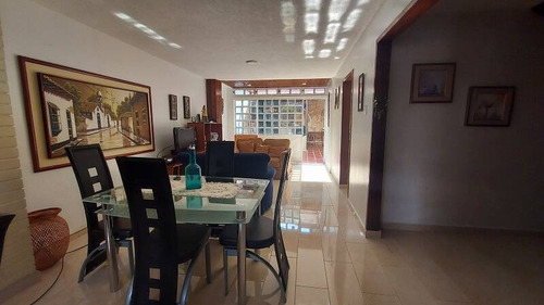 Imagen 6 de 14 de Casa En Venta En La Esmeralda 147mts Alexandra Ramírez 04147041922