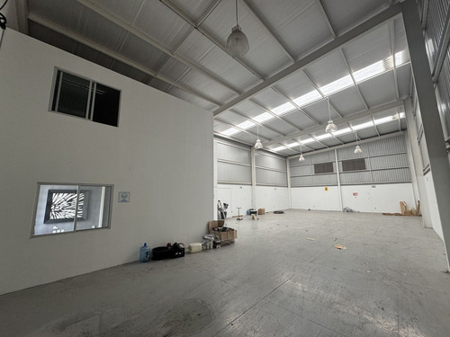 Bodega Renta Terra Business Park Excelente Ubicacion