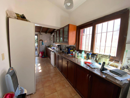 Venta De 2 Casas En Mismo Padrón Con 4 Dormitorios En Shangrila