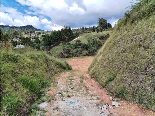 Lote En Venta, Vista Panorámica Y Excelente Ubicación, Guarne