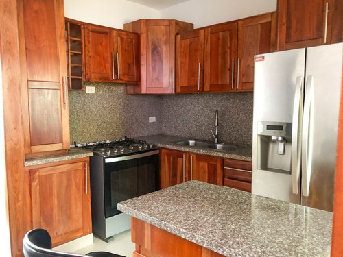 Apartamento En Venta En Las Cejas, San Francisco De Macoris