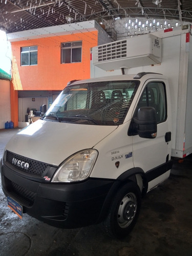 Iveco Daily Caminhonete Bau Refr