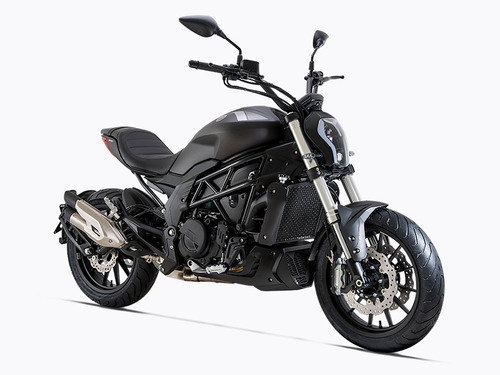 Imagen 3 de 21 de Benelli 502c 2023 Bicilindrica 8v 48hp 6vel Abs Agrobikes