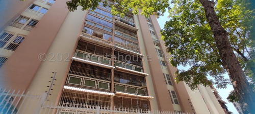 Apartamento En Venta - La Urbina - Mls #24-22942