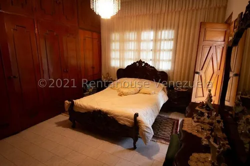 Casas En Venta Mls #25-12498