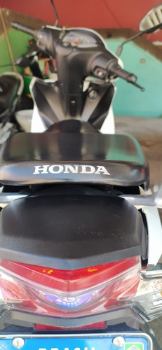 Imagem 4 de 8 de Honda Biz 110i
