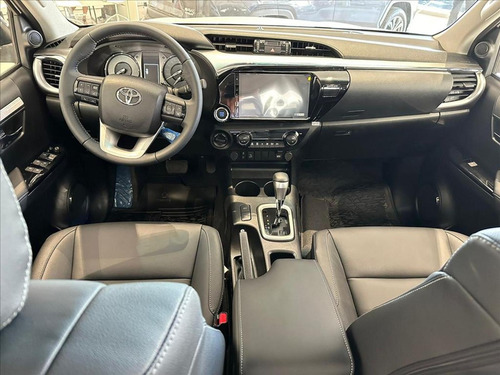 Toyota Hilux SRV LED 2.8 D-4D TBO DIESEL CD 4X4 AUT.