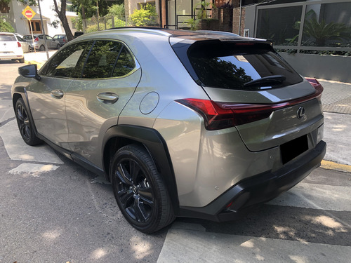 Lexus UX 250h Luxury