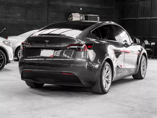 Tesla Model Y Rear Wheel Drive 2021