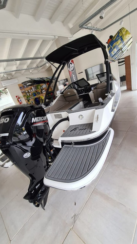 Lancha Geuna F 170 Wakeedition C/ Mercury 115hp 4t D.oficial