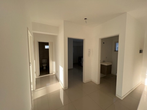 Imagen 18 de 22 de Venta, Depto. San Martin Centro, Nuevo A Estrenar