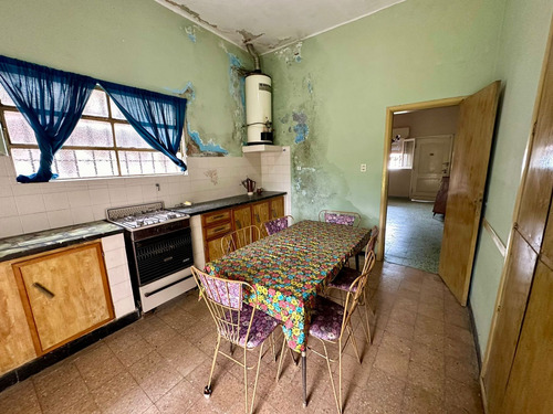 Venta Casa A Reciclar 3 Amb C/jardin En Padua Sur