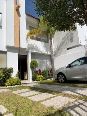 Casa En Renta En Milenio 3a. Sección