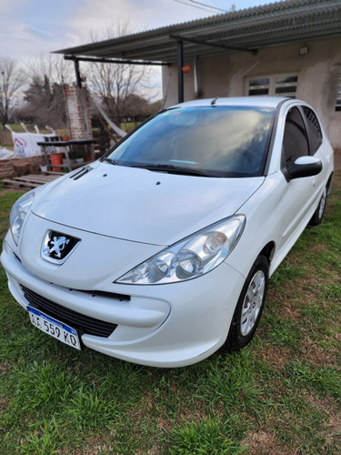 Peugeot 207 Compact allure 1.4