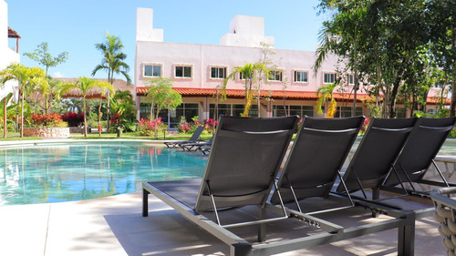 Casa En Venta En Playa Del Carmen De 2 Hab Con Alberca