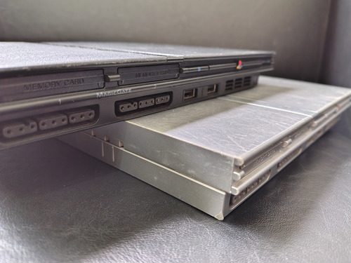 2 Playstation 2 Slim (no Enciende, Para Reparar) Negro (Usado)