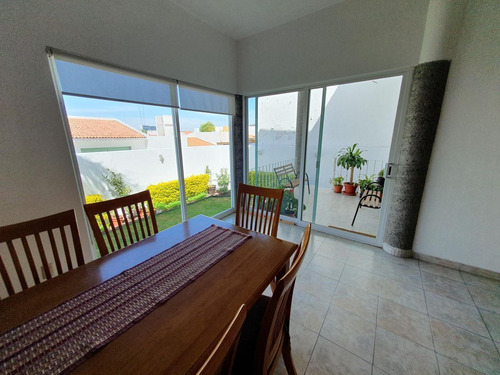 Hermosa Residencia En Centro Sur, Claustros Del Sur, C.342 M2, 3 Niveles