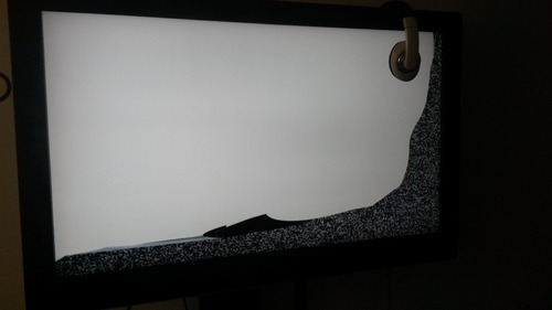 Imagen 2 de 6 de Tv Samsung 40 Pulgadas Pantalla Rota Para Repuestos