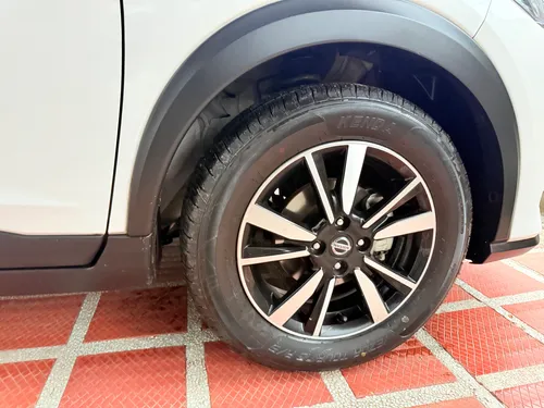 Nissan Kicks 1.6 Sense