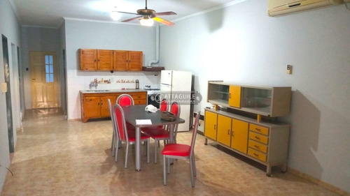 Imagen 2 de 11 de Casa En Venta En Merlo