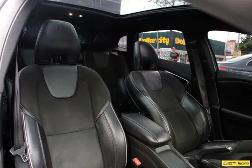 Volvo V40 2.0 T4 R-Desing Turbo