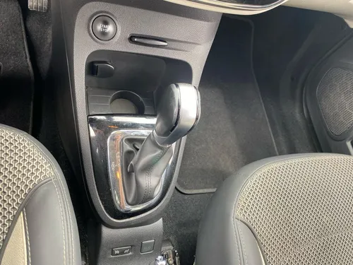 Renault Captur INTENS AT 2.0 4X2