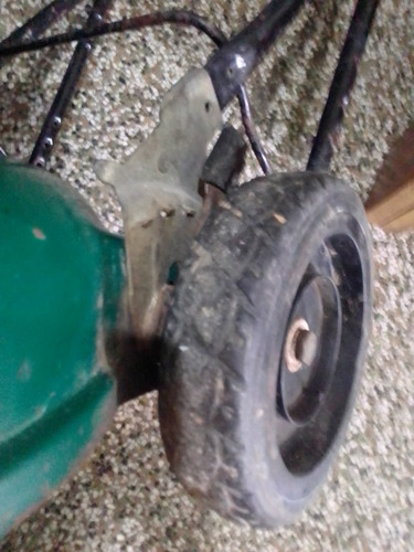 Podadora De Grama Yard-man Con Motor 6.0 Hp Brigge Stratton (Usado)